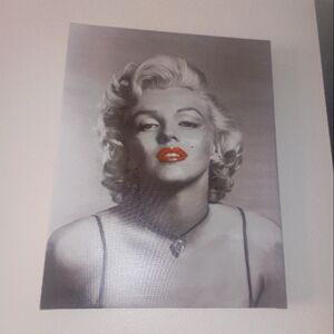 Marilyn Monroe Black and White Portrait Canvas. THIS IS BEAUTIFUL!